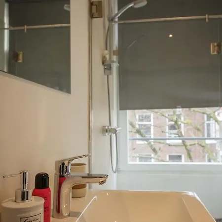 Ollies أمستردام